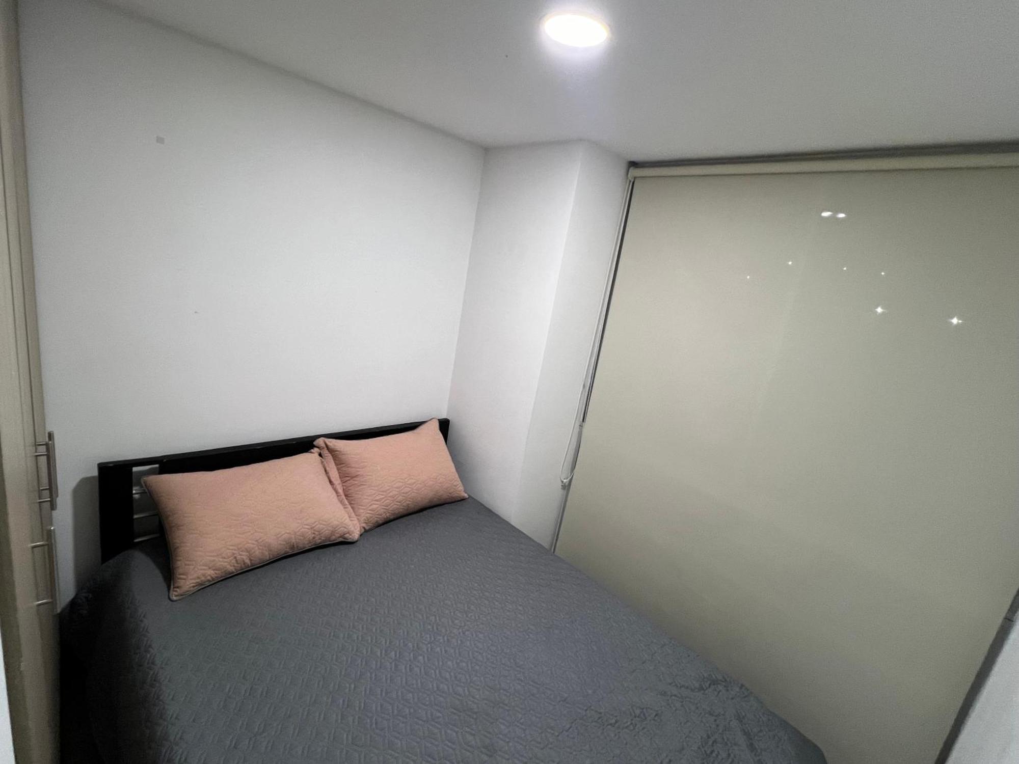 Urban Parque Castilla Apartment *